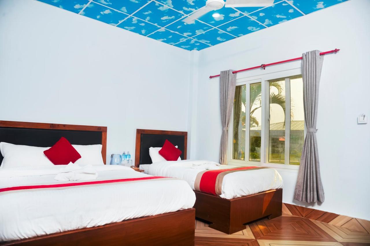 Hotel Greenland Safari 사우라하 외부 사진